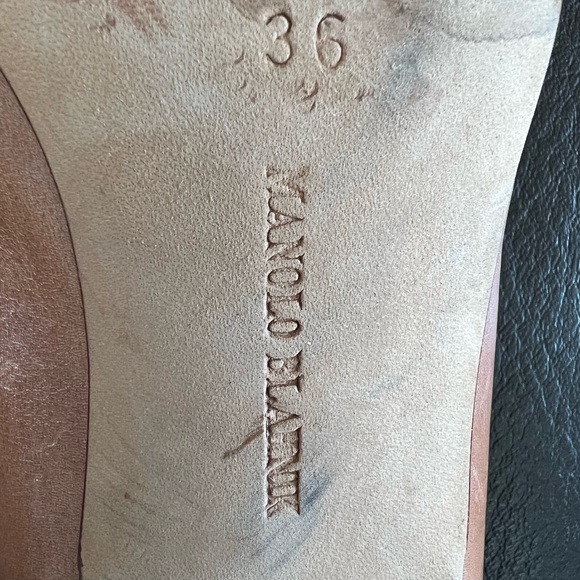 Manolo Blahnik 1 inch light brown leather - Picture 2 of 4